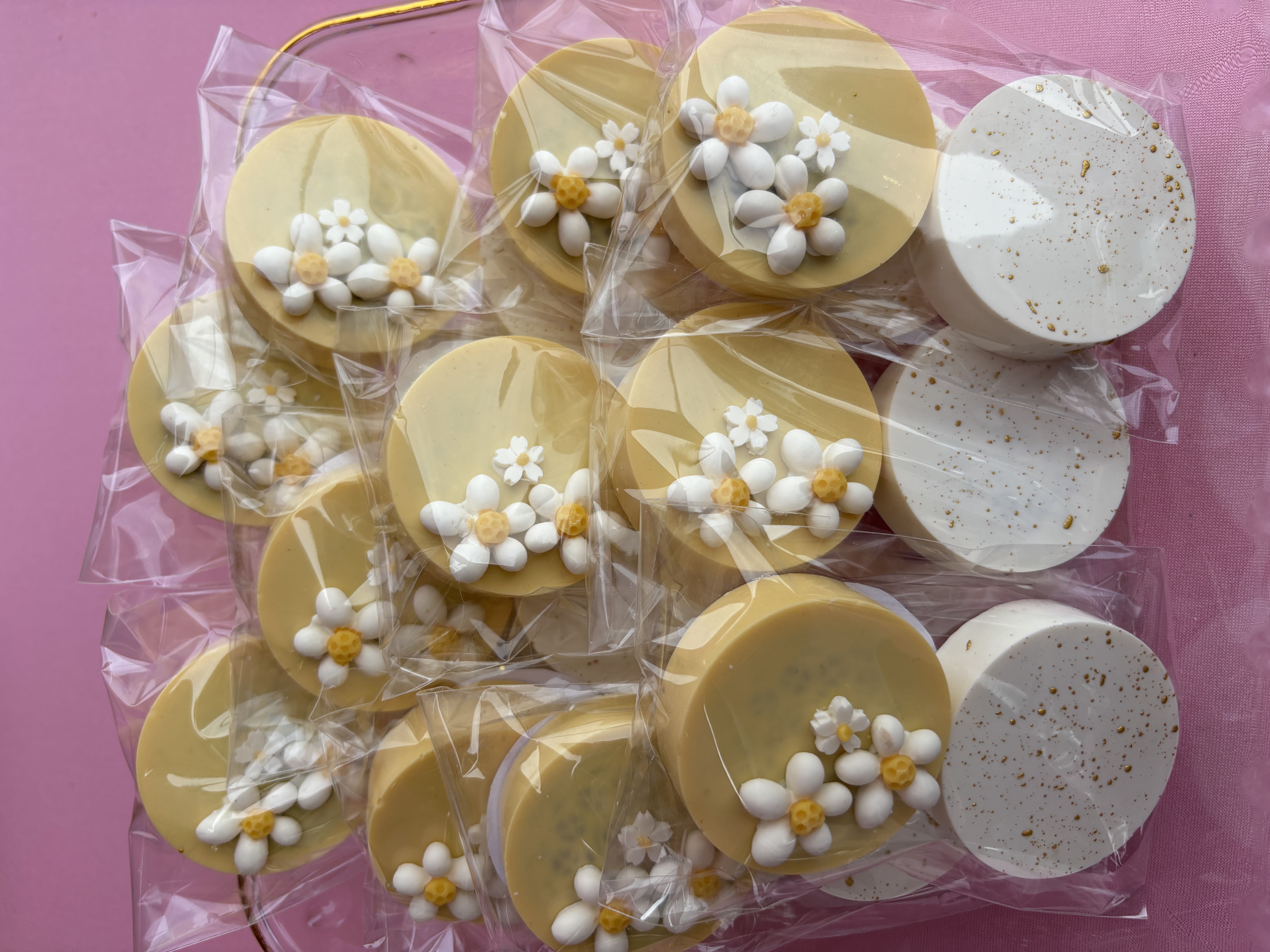 Packaged Daisy Oreos (Vendor Event — Daisy Festival)