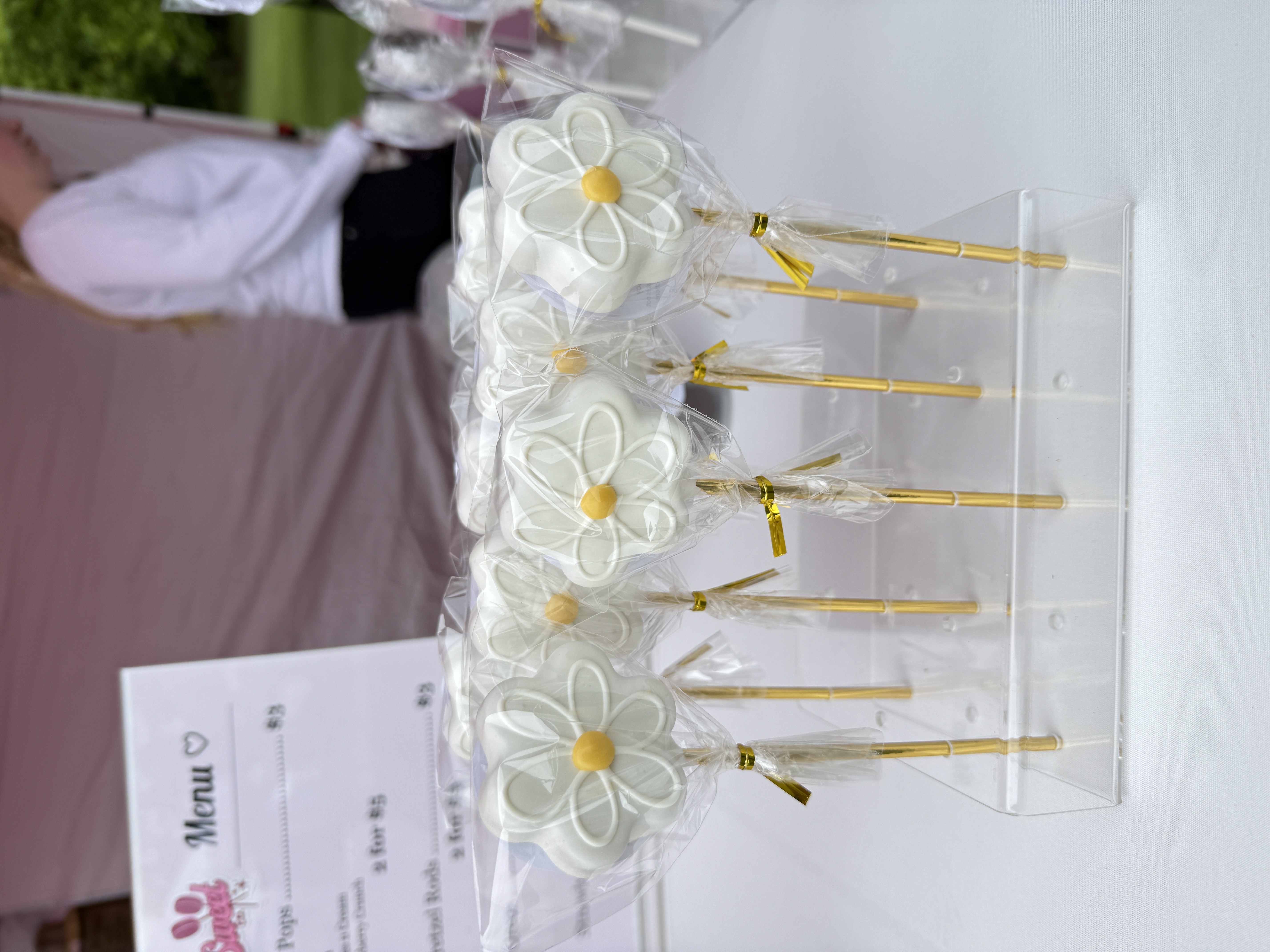 Vanilla Daisy Cakepops
