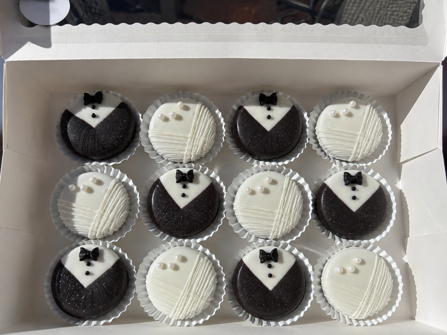 Bride & Groom Oreos