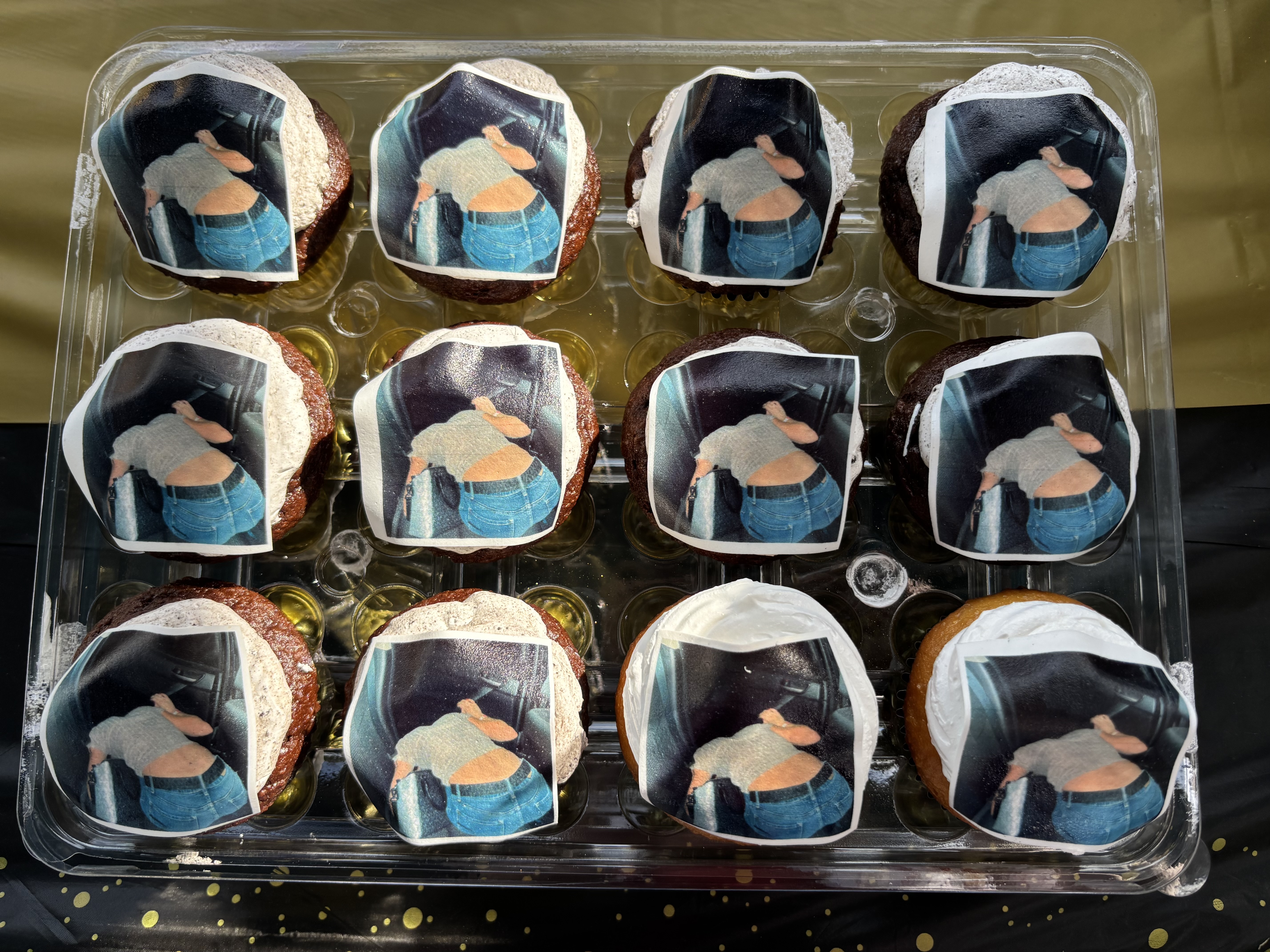 🧁 Cupcakes (1 dozen)